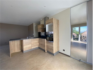 appartement à la location -   25660  MONTROND-LE-CHATEAU, surface 69 m2 location appartement - APR678738